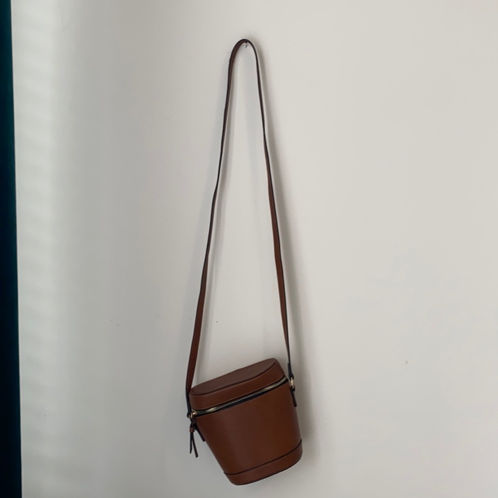 Tan/Camel Express Small Bucket Bag